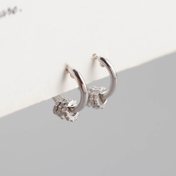 NEW 925 Sterling Silver Small Circle Rhinestone Earrings ‼️Restocked ‼️ - Picture 11 of 16